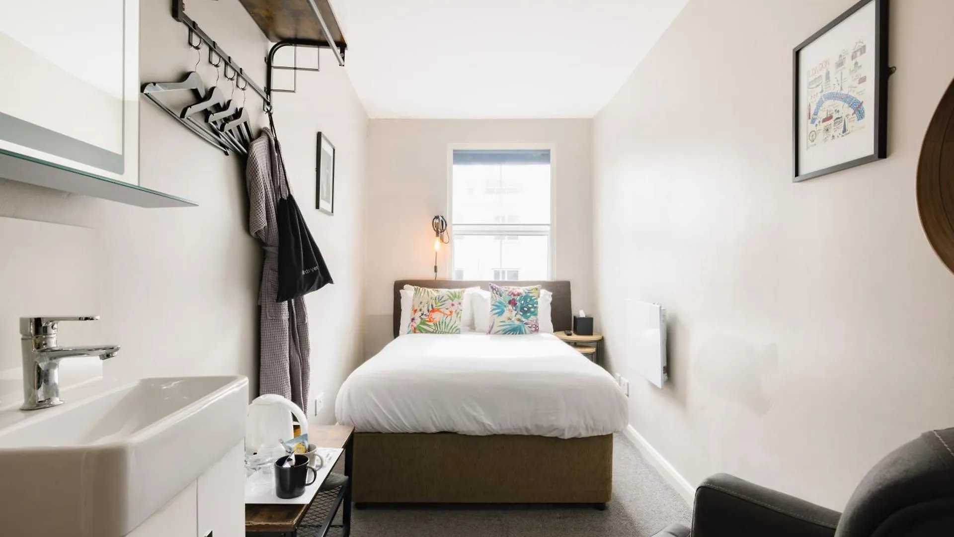 Borough High Street Rooms London
