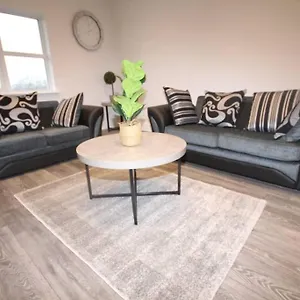 Great West Road Flat D London